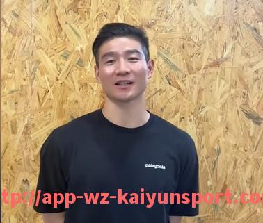 开云体育官网app下载-拉里·伯德与魔术师约翰逊在80年代的对抗如何影响NBA发展